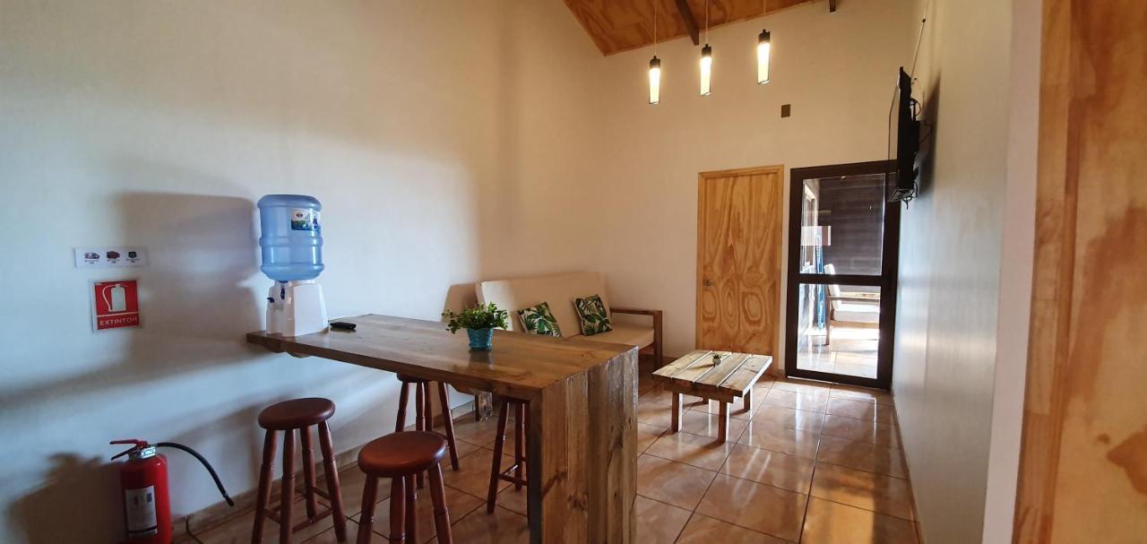 Apartamentos Tupuna Lodge ハンガ・ロア エクステリア 写真